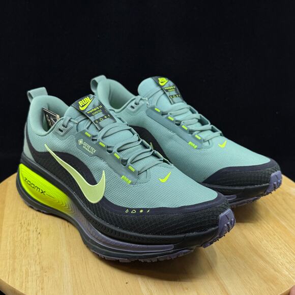 Nike Vomero 18 GTX Seaweed Barely Volt Cannon (HQ7001 300) Men\'s Size 9.5 main image 5